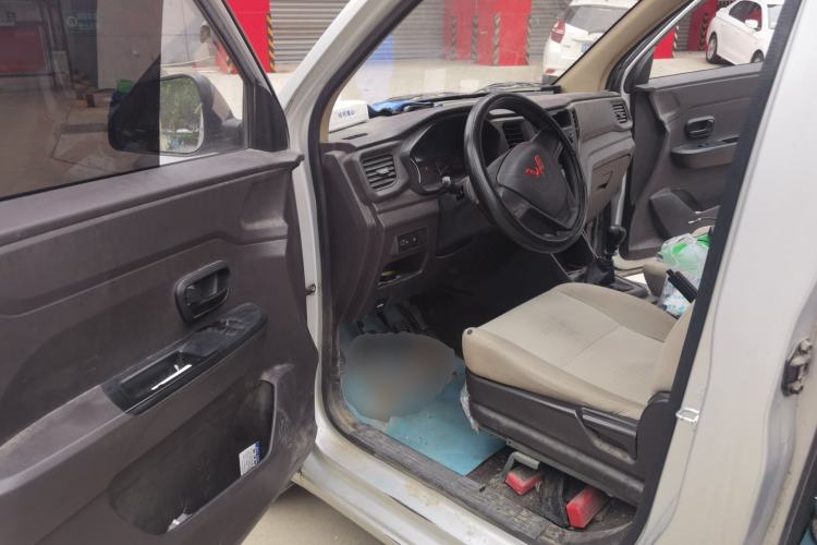Used Wuling Hongguang V 2021 1.5L Jingqu Version LAR Driver Seat