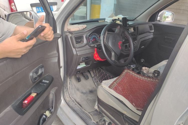 Used Wuling Hongguang V 2021 1.5L Refreshed Enjoyment Edition LAR Driver Seat