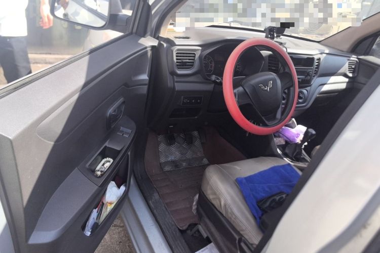 Used Wuling Hongguang V 2021 1.5L Jingqu Version LAR Driver Seat