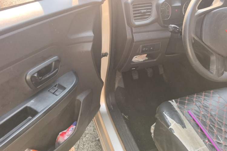 Used Wuling Hongguang V 2021 1.5L Jingqu Version LAR Driver Seat