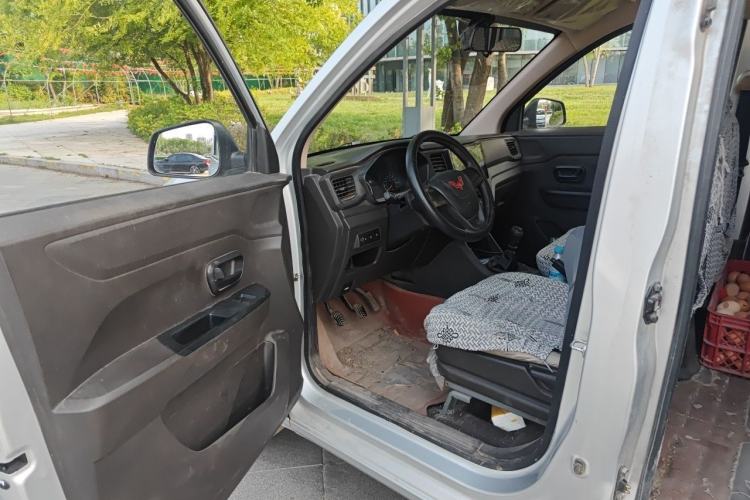 Used Wuling Hongguang V 2021 1.5L Jingqu Version LAR Driver Seat