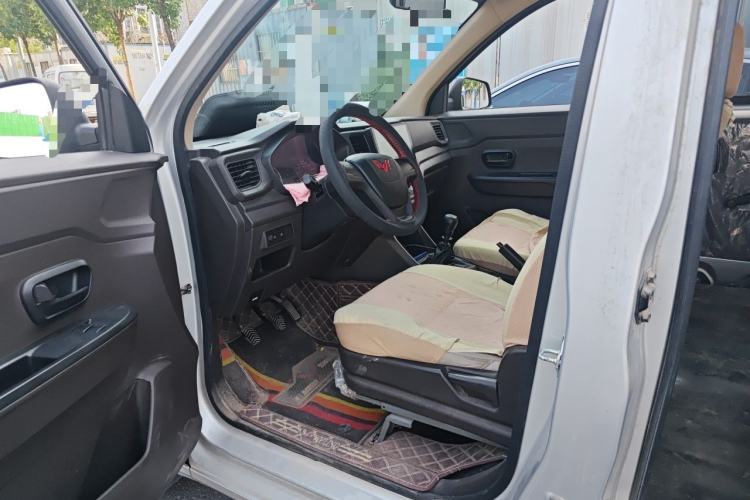 Used Wuling Hongguang V 2021 1.5L Jingqu Version LAR Driver Seat