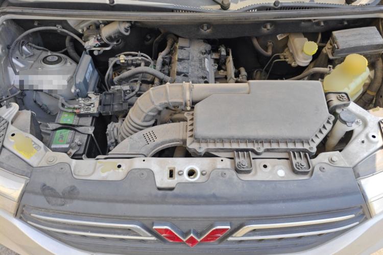 Used Wuling Hongguang V 2021 1.5L Refreshed Enjoyment Edition LAR Engine Bay