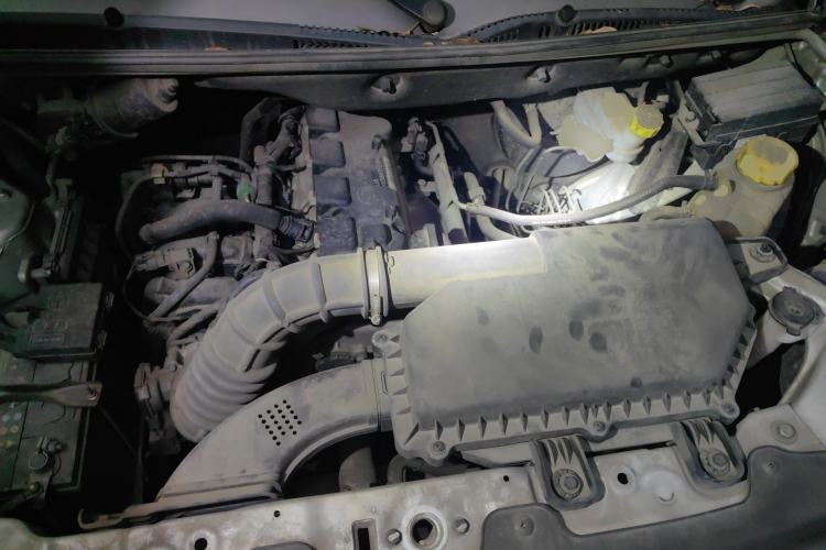 Used Wuling Hongguang V 2021 1.5L Jingqu Version LAR Engine Bay