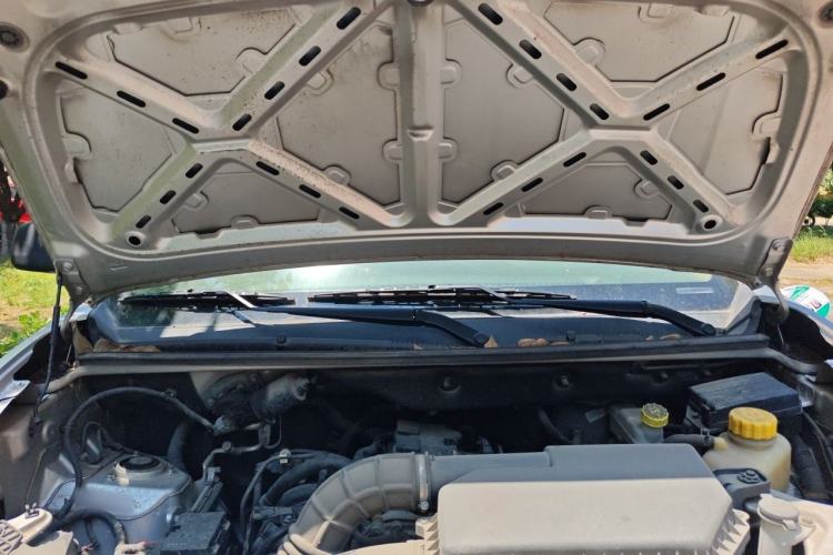 Used Wuling Hongguang V 2021 1.5L Jingqu Version LAR Engine Bay