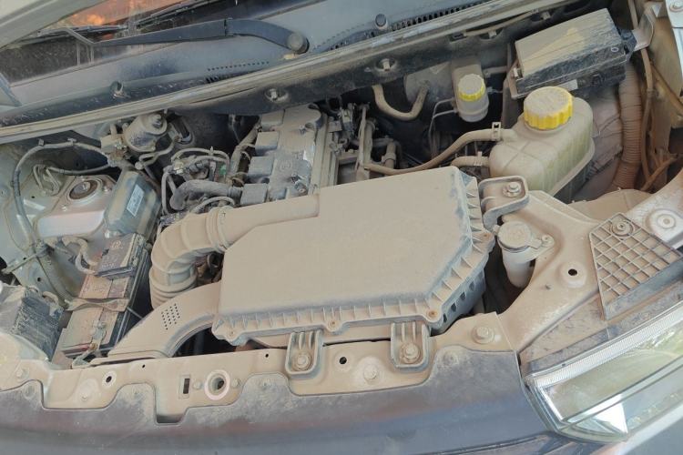 Used Wuling Hongguang V 2021 1.5L Jingqu Version LAR Engine Bay