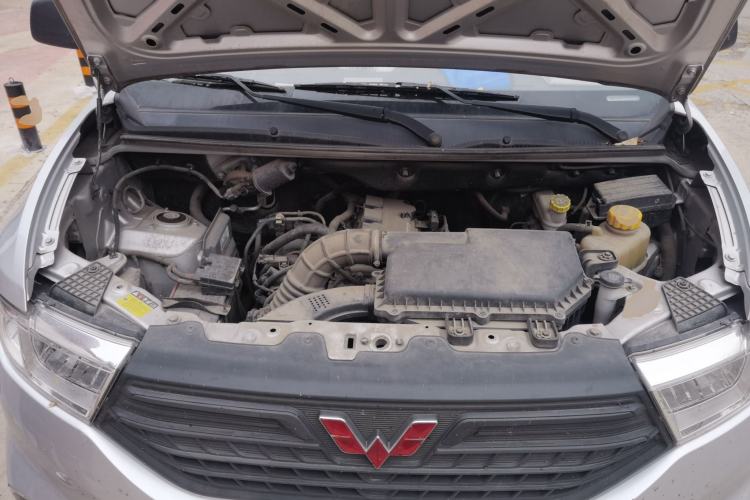 Used Wuling Hongguang V 2021 1.5L Jingqu Version LAR Engine Bay