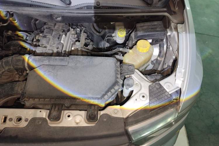 Used Wuling Hongguang V 2021 1.5L Jingqu Version LAR Engine Bay Left