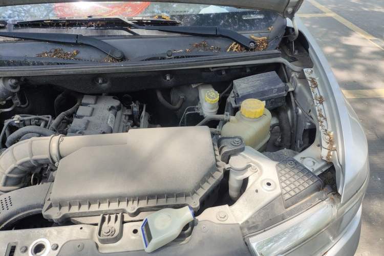 Used Wuling Hongguang V 2021 1.5L Enjoyment Edition LAR Engine Bay Left