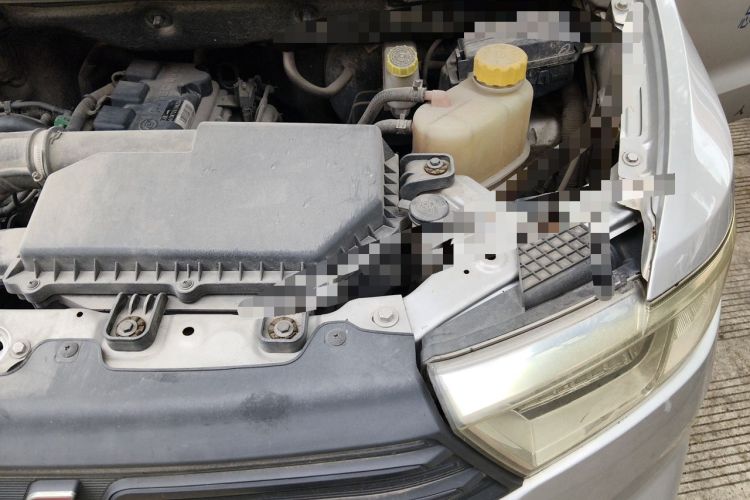 Used Wuling Hongguang V 2021 1.5L Jingqu Edition Enclosed-Window Vehicle LAR Engine Bay Left