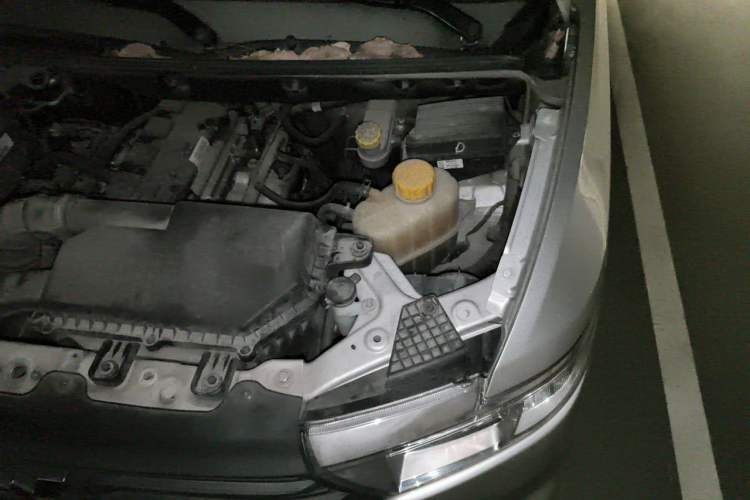 Used Wuling Hongguang V 2021 1.5L Jingqu Version LAR Engine Bay Left