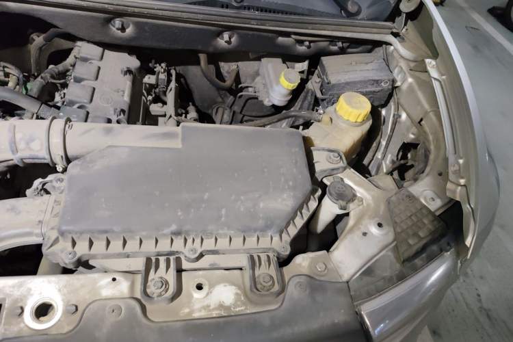 Used Wuling Hongguang V 2021 1.5L Jingqu Version LAR Engine Bay Left
