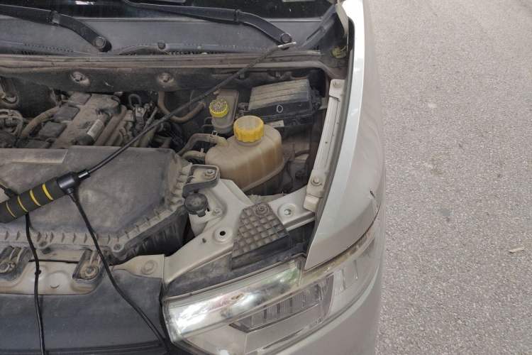 Used Wuling Hongguang V 2021 1.5L Refreshed Enjoyment Edition LAR Engine Bay Left
