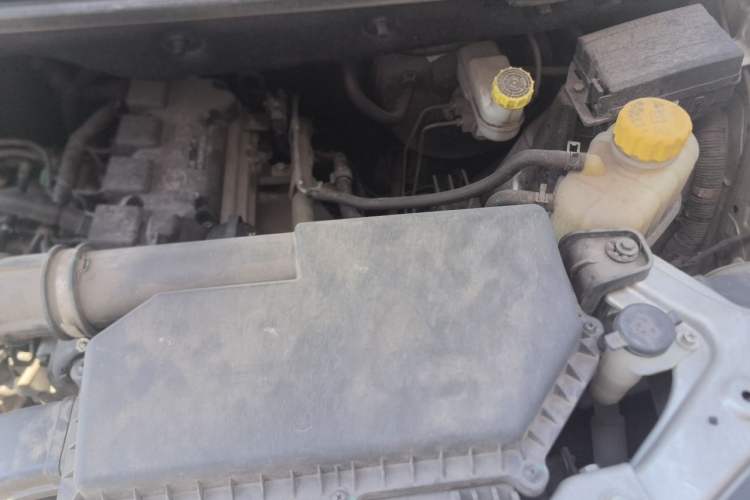 Used Wuling Hongguang V 2021 1.5L Jingqu Version LAR Engine Bay Left