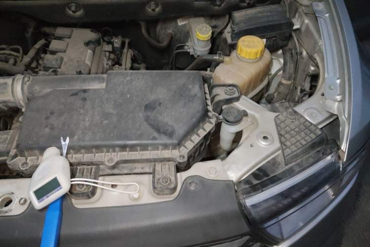 Used Wuling Hongguang V 2021 1.5L Jingqu Version LAR Engine Bay Left