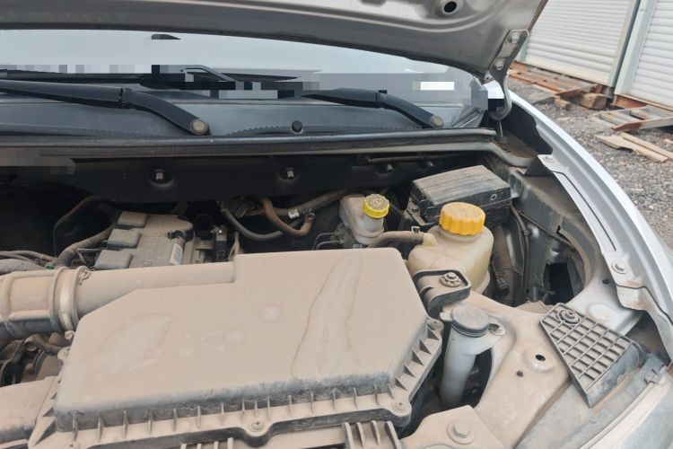 Used Wuling Hongguang V 2021 1.5L Jingqu Version LAR Engine Bay Left