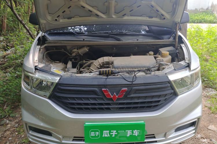 Used Wuling Hongguang V 2021 1.5L Jingqu Edition Enclosed-Window Vehicle LAR Engine Bay
