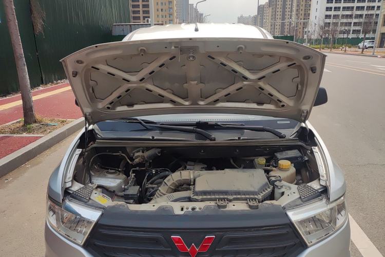 Used Wuling Hongguang V 2021 1.5L Jingqu Version LAR Engine Bay