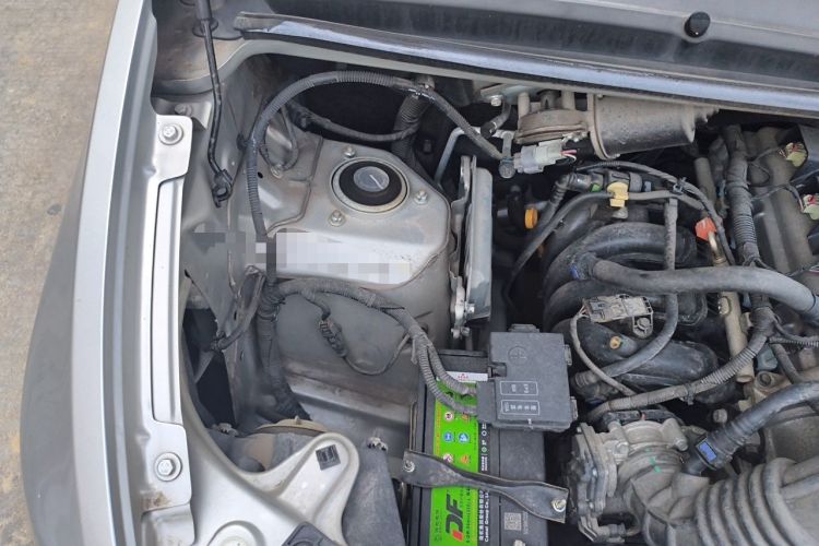 Used Wuling Hongguang V 2021 1.5L Jingqu Version LAR Engine Bay Right