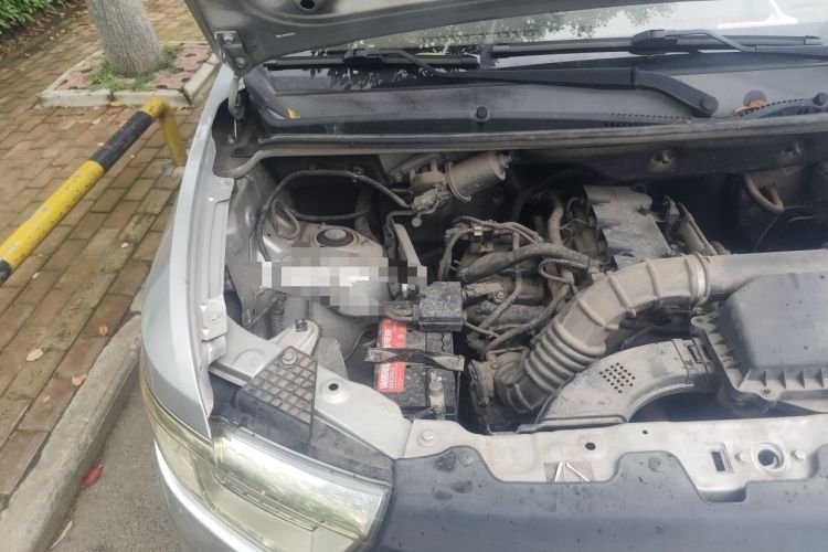 Used Wuling Hongguang V 2021 1.5L Jingqu Version LAR Engine Bay Right