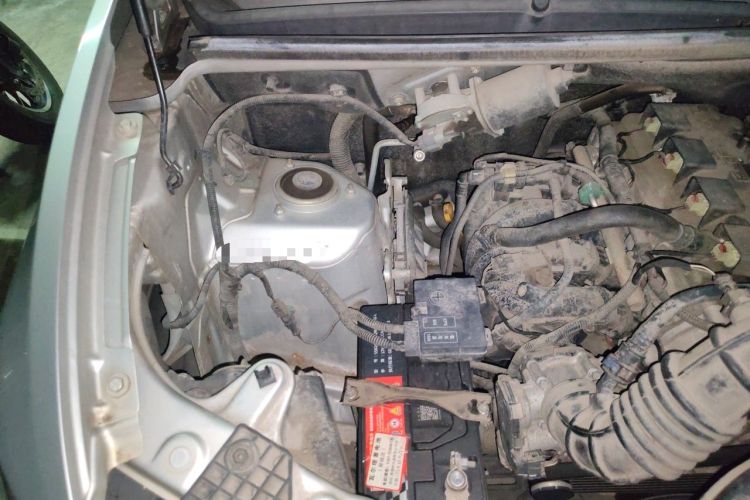 Used Wuling Hongguang V 2021 1.5L Jingqu Version LAR Engine Bay Right