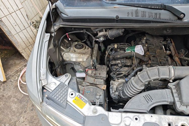 Used Wuling Hongguang V 2021 1.5L Jingqu Edition Enclosed-Window Vehicle LAR Engine Bay Right