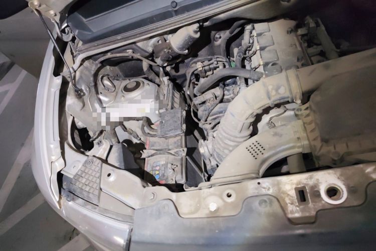 Used Wuling Hongguang V 2021 1.5L Jingqu Version LAR Engine Bay Right