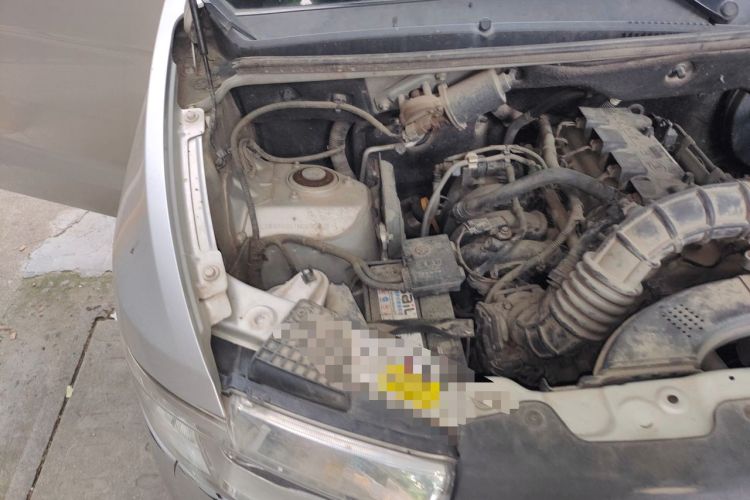 Used Wuling Hongguang V 2021 1.5L Refreshed Enjoyment Edition LAR Engine Bay Right