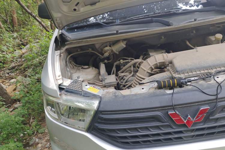 Used Wuling Hongguang V 2021 1.5L Jingqu Edition Enclosed-Window Vehicle LAR Engine Bay Right