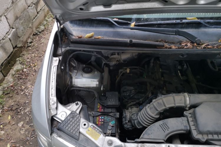 Used Wuling Hongguang V 2021 1.5L Jingqu Edition Enclosed-Window Vehicle LAR Engine Bay Right