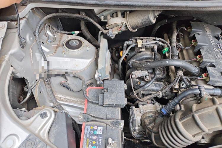 Used Wuling Hongguang V 2021 1.5L Refreshed Enjoyment Edition LAR Engine Bay Right