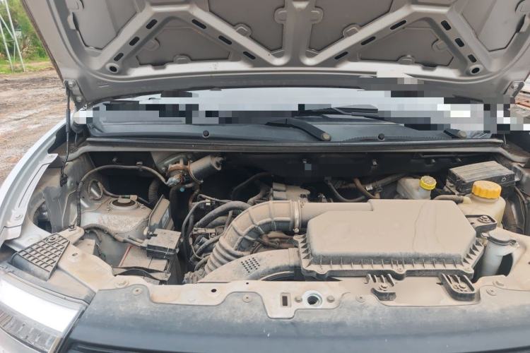 Used Wuling Hongguang V 2021 1.5L Jingqu Version LAR Engine Bay