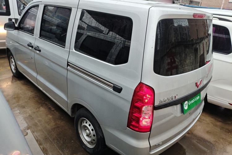 Used Wuling Hongguang V 2021 1.5L Jingqu Version LAR Exterior 2