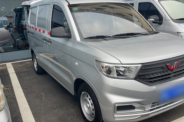Used Wuling Hongguang V 2021 1.5L Jingqu Edition Enclosed-Window Vehicle LAR Exterior 2