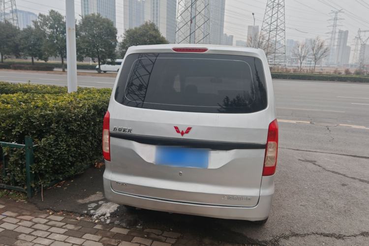 Used Wuling Hongguang V 2021 1.5L Jingqu Version LAR Exterior 4