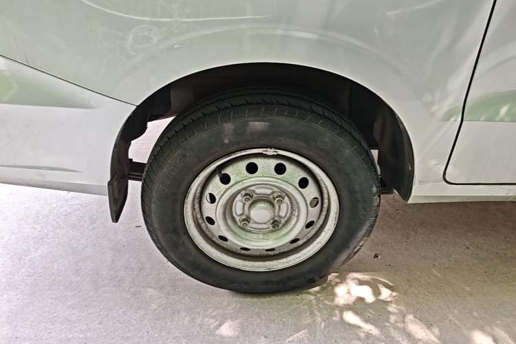 Used Wuling Hongguang V 2021 1.5L Jingqu Edition Enclosed-Window Vehicle LAR Exterior 5