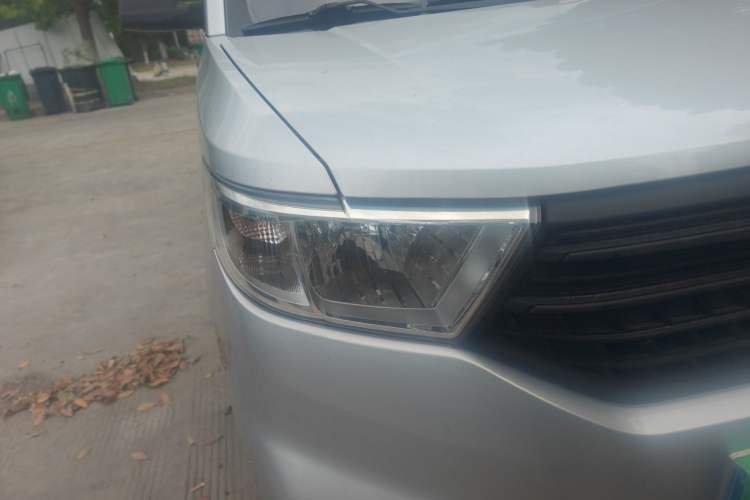 Used Wuling Hongguang V 2021 1.5L Jingqu Version LAR Exterior 6