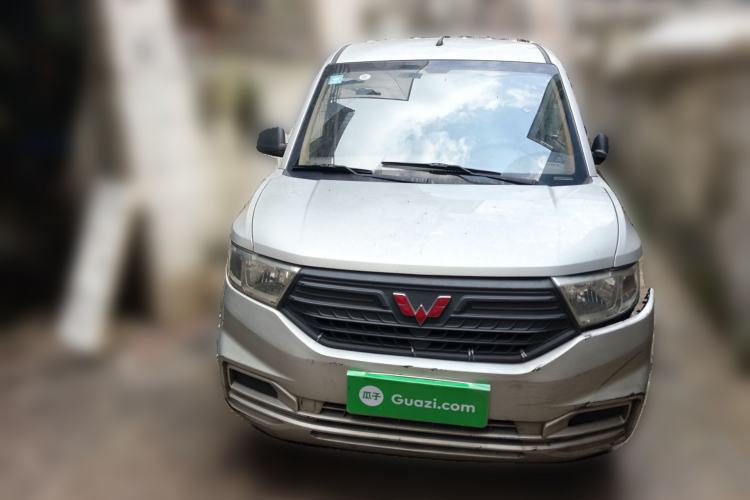 Used Wuling Hongguang V 2021 1.5L Jingqu Edition Enclosed-Window Vehicle LAR Front