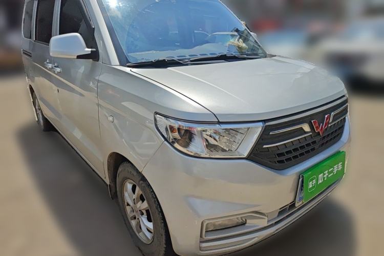 Used Wuling Hongguang V 2021 1.5L Refreshed Enjoyment Edition LAR Front Right 45 Deg