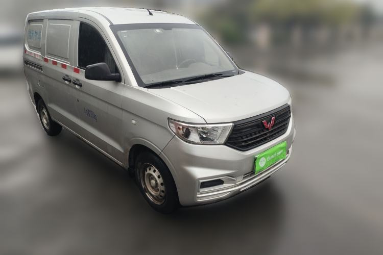 Used Wuling Hongguang V 2021 1.5L Jingqu Edition Enclosed-Window Vehicle LAR Front Right 45 Deg