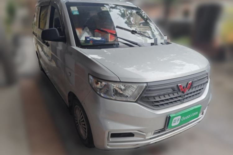 Used Wuling Hongguang V 2021 1.5L Jingqu Version LAR Front Right 45 Deg