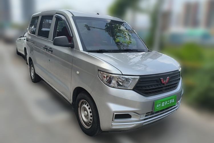 Used Wuling Hongguang V 2021 1.5L Jingqu Version LAR Front Right 45 Deg