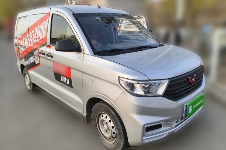 Used Wuling Hongguang V 2021 1.5L Jingqu Edition Enclosed-Window Vehicle LAR Front Right 45 Deg
