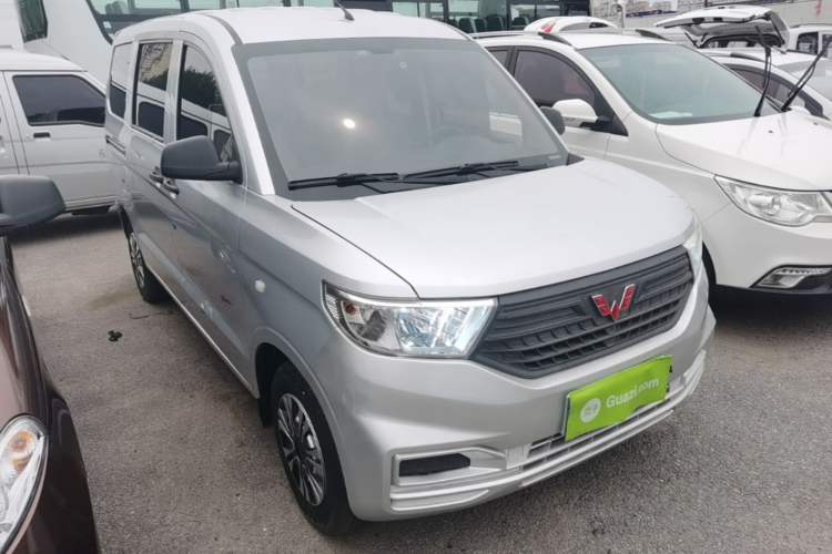Used Wuling Hongguang V 2021 1.5L Jingqu Version LAR Front Right 45 Deg