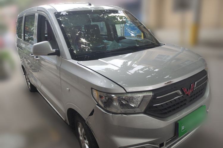 Used Wuling Hongguang V 2021 1.5L Refreshed Enjoyment Edition LAR Front Right 45 Deg