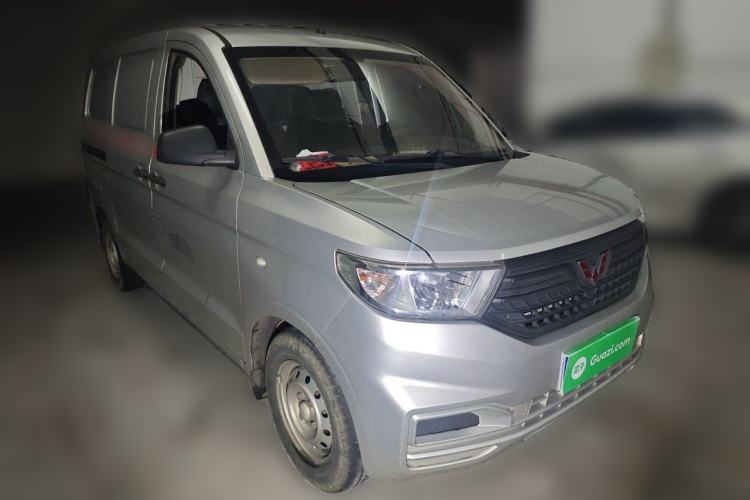 Used Wuling Hongguang V 2021 1.5L Jingqu Edition Enclosed-Window Vehicle LAR Front Right 45 Deg