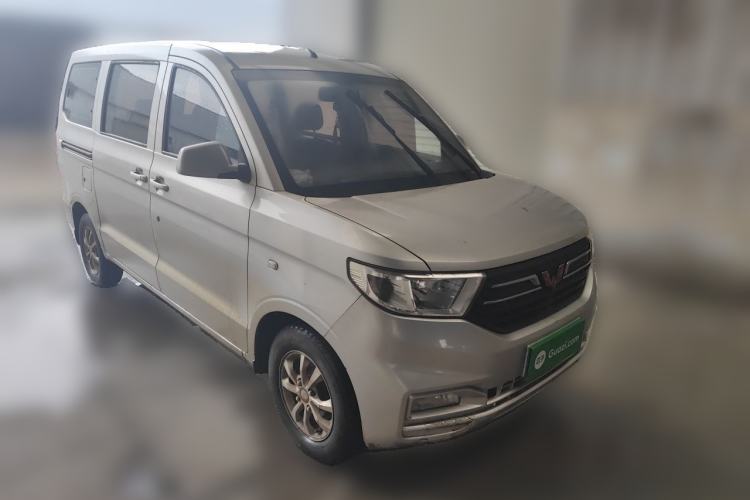 Used Wuling Hongguang V 2021 1.5L Refreshed Enjoyment Edition LAR Front Right 45 Deg