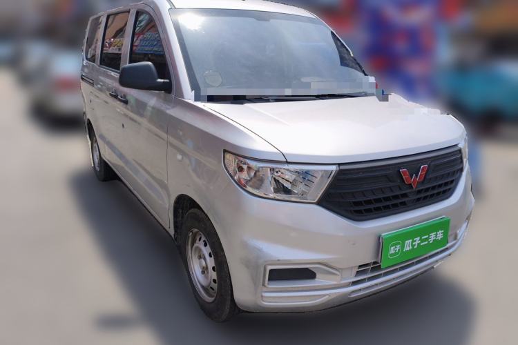 Used Wuling Hongguang V 2021 1.5L Enjoyment Edition LAR Front Right 45 Deg