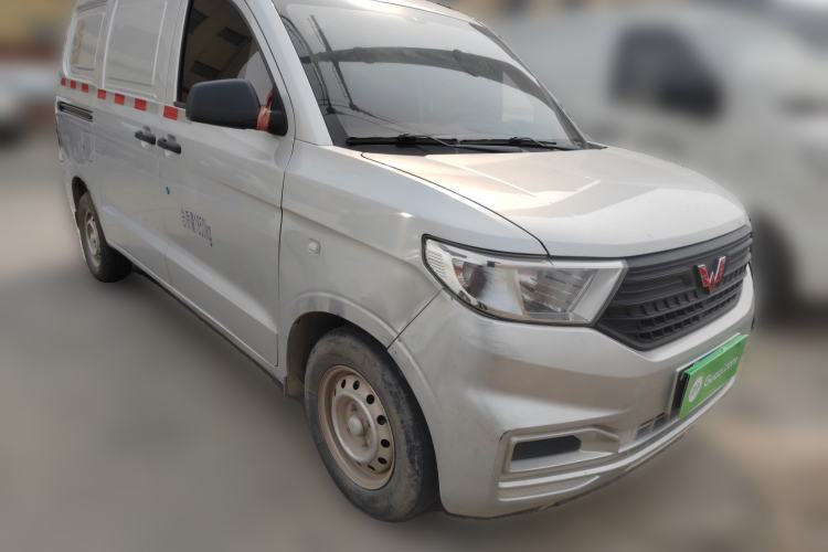 Used Wuling Hongguang V 2021 1.5L Jingqu Edition Enclosed-Window Vehicle LAR Front Right 45 Deg