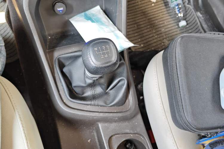 Used Wuling Hongguang V 2021 1.5L Refreshed Enjoyment Edition LAR Gear Lever